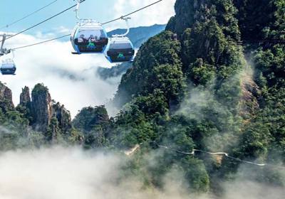 莽山五指峰漫游指南：踏云尋峰，探秘南嶺秘境